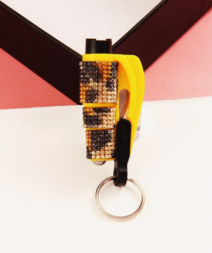 2-in-1 Emergency Car Escape Keychain – Seatbelt Cutter & Window Breaker Tool